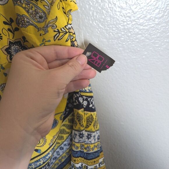 No Boundaries Yellow & Blue Bandana Floral Tank Halter Top M - Picture 4 of 4